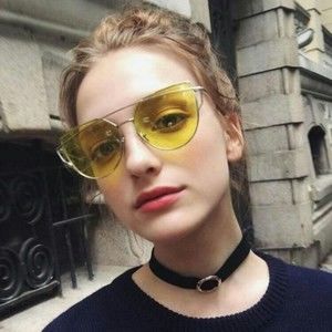 Meet your Posher, Ella